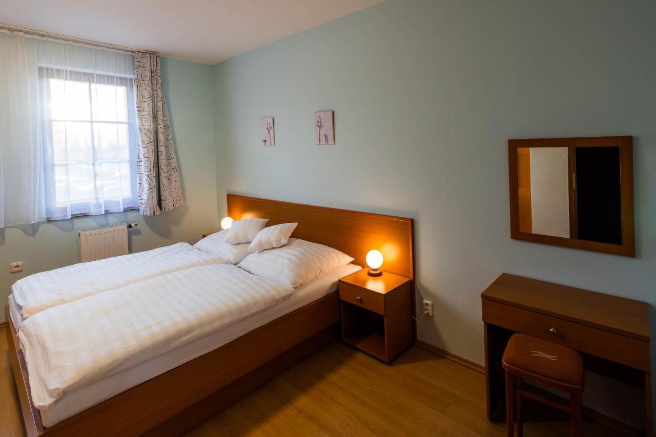 Apartman Eliska Třeboň Buitenkant foto