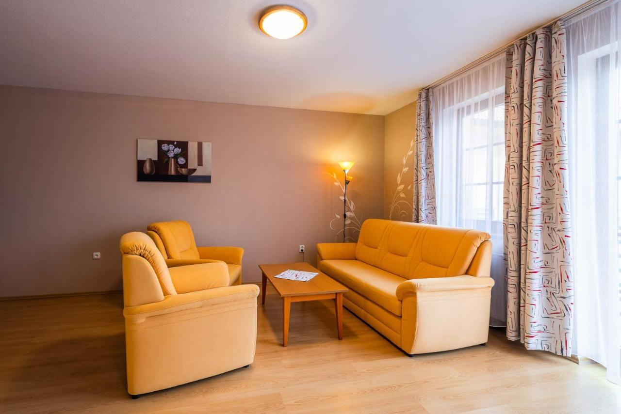 Apartman Eliska Třeboň Buitenkant foto