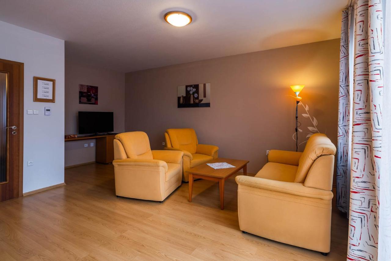 Apartman Eliska Třeboň Buitenkant foto